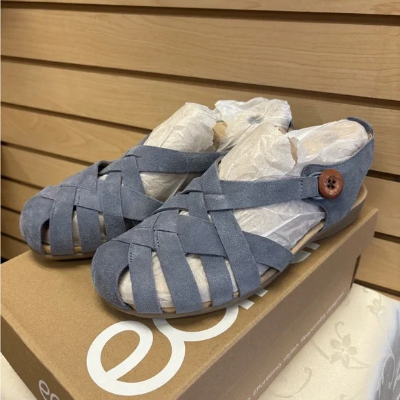 Earth Suede Blue Sandals - Picture 4 of 5